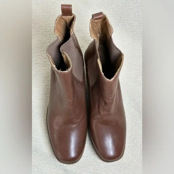 Brown Leather Heeled Boots - Picture 3 of 10